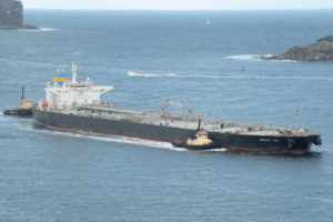 36 tanqueros furtivos rondaron puertos petroleros venezolanos