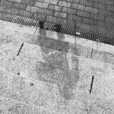 80 años del bombardeo de Hiroshima: aún se puede ver la sombra de una víctima de la bomba atómica
