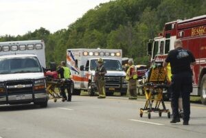 ACCIDENTE AUTOBÚS NUEVA YORK | Al menos 4 muertos, entre ellos un niño, en un autobús de turistas en el estado de Nueva York | elperiodico.com