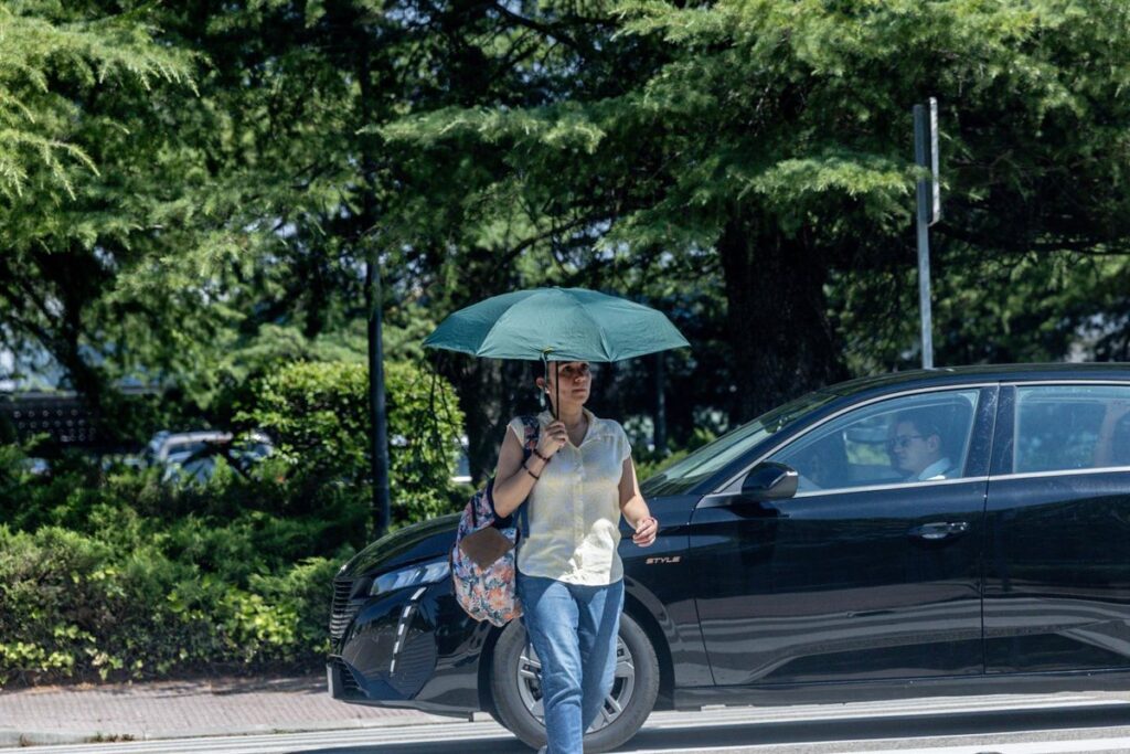 AEMET mantiene el aviso por ola de calor hasta el domingo, con más de 42ºC en el suroeste peninsular hasta el viernes