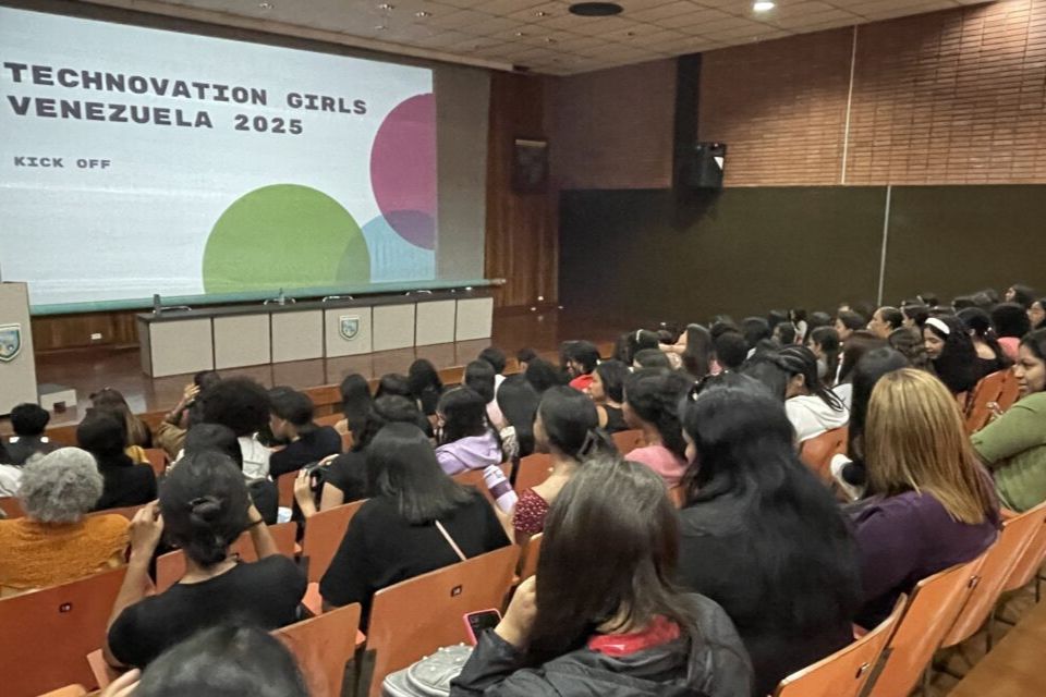 ARI Móvil | Technovation Girls Venezuela empodera a adolescentes para innovación social
