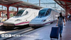 AVE: cómo España se convirtió en líder mundial del tren de alta velocidad y qué dudas genera su apuesta
