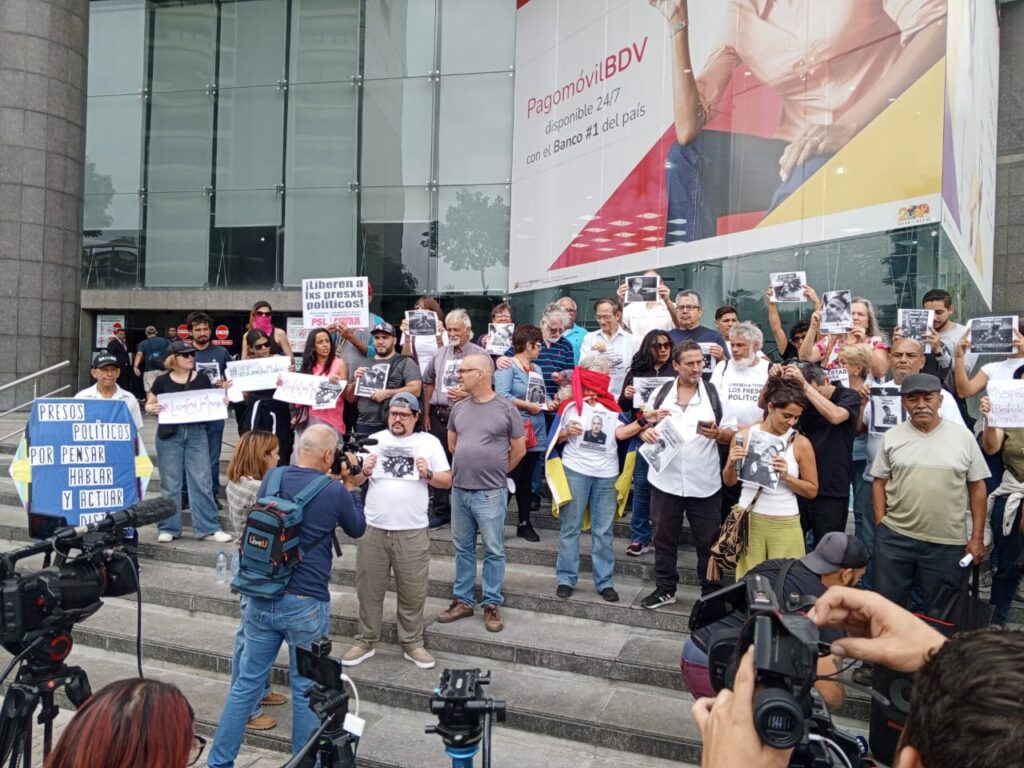 Activistas protestaron en Caracas para repudiar agresiones contra madres de presos políticos en el TSJ