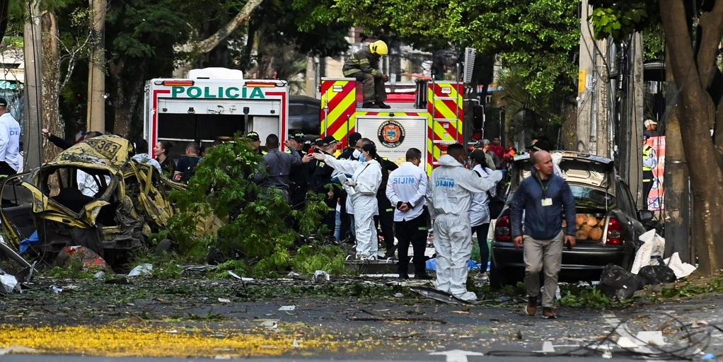 Al menos cinco muertos por un coche bomba junto a una base militar en Colombia