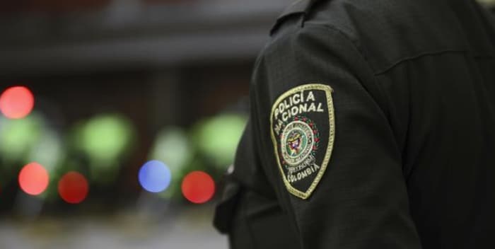 Al menos tres policías heridos en ataque con dron con explosivos en suroeste de Colombia - AlbertoNews