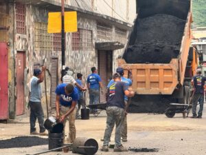 Alcalde Antonio Galíndez inicia plan de recuperación de vialidad en Guarenas – Correo del Orinoco