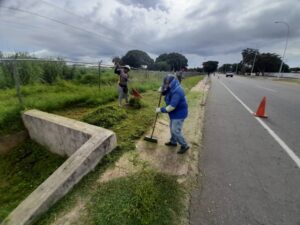 Alcaldía de Angostura del Orinoco mantiene labores de limpieza y mantenimiento en la capital