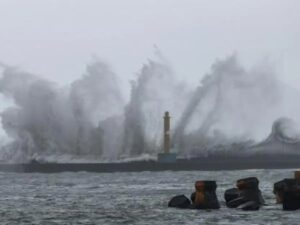 Alerta en Taiwán por la llegada del tifón Podul con fuertes vientos y lluvias – AlbertoNews