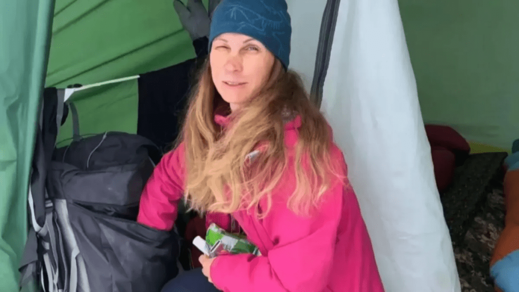 Alpinista rusa atrapada en Kirguistán, ¿por qué no la siguen buscando?