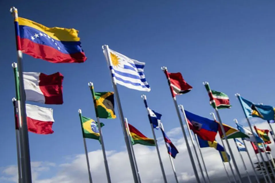 América Latina crecerá solo 2.2% en 2025: anticipan desaceleración económica en Venezuela