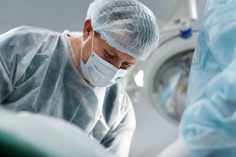 Anciana estuvo ciega 10 años, pero recuperó su visión gracias a su diente