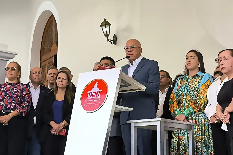 Asamblea Nacional denuncia intentos de EEUU para "desestabilizar la paz"