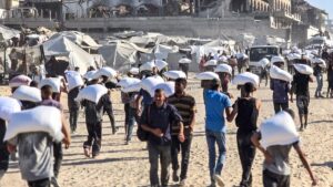 Australia anuncia un paquete adicional de ayuda humanitaria a Gaza por valor de 11 millones de euros | elperiodico.com
