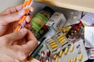 Automedicación: Un problema global que amenaza la salud pública