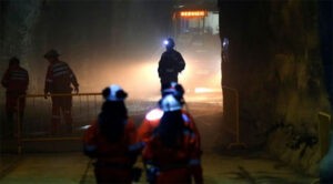 Autoridades en Chile hallaron cadáver del último minero