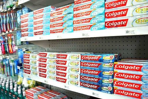Autoridades sanitarias de Panamá ordenaron retirar del mercado la pasta dental de Colgate