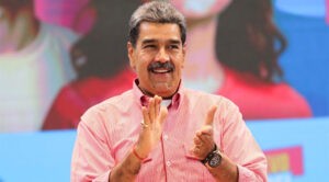 Avanzamos con la luz divina, somos el pueblo de Dios