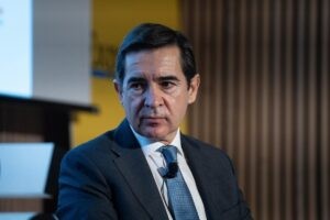 BBVA recurre ante el Supremo la condición del Gobierno para aprobar la OPA a Banco Sabadell | europapress.es