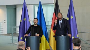 Berlín, París y Londres convocan otra videoconferencia a escala europea para ‘arropar’ a Zelenski | elperiodico.com