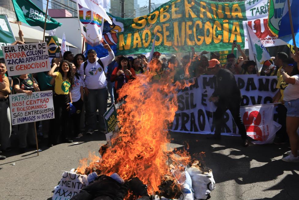 Brasil vs EEUU: guerra comercial por democracia y civilización : IPS Agencia de Noticias