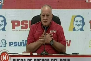 Cabello dice que ningún migrante excarcelado de El Salvador perteneció a banda criminal