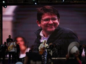 Caminata de la Solidaridad, en Bogotá, rindió homenaje a Miguel Uribe Turbay | Regiones | Economía