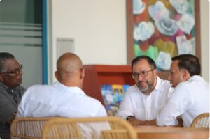 Canciller Gil aborda con Barbados y Bahamas despliegue militar de EEUU
