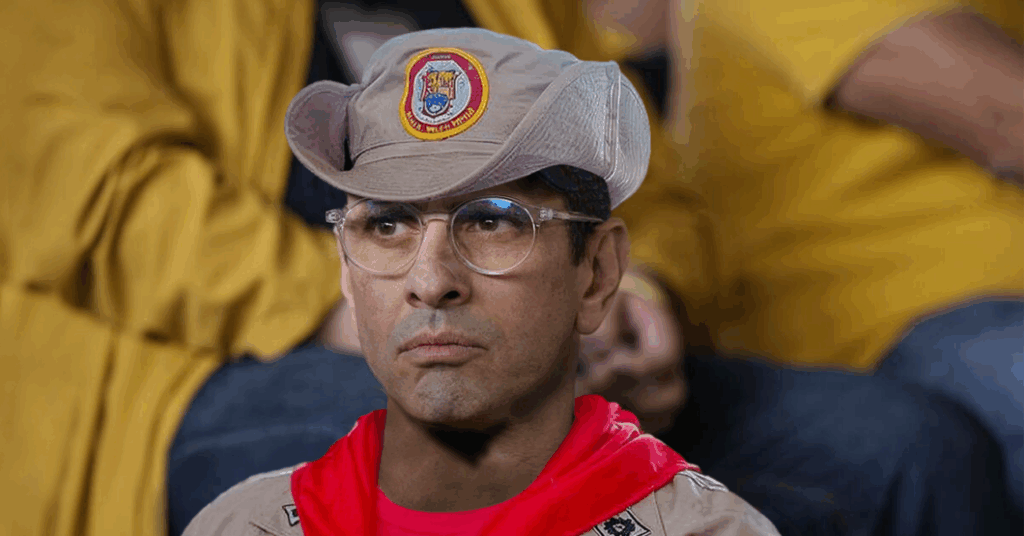 Capriles se enlista en la Milicia Bolivariana
