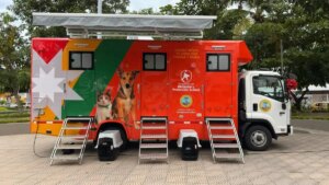 Cartagena inauguró su primer hospital veterinario móvil y un Escuadrón Antimaltrato para fortalecer la protección animal