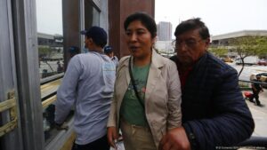 Castillo pide a su ex primera ministra deje huelga de hambre – DW – 29/08/2025