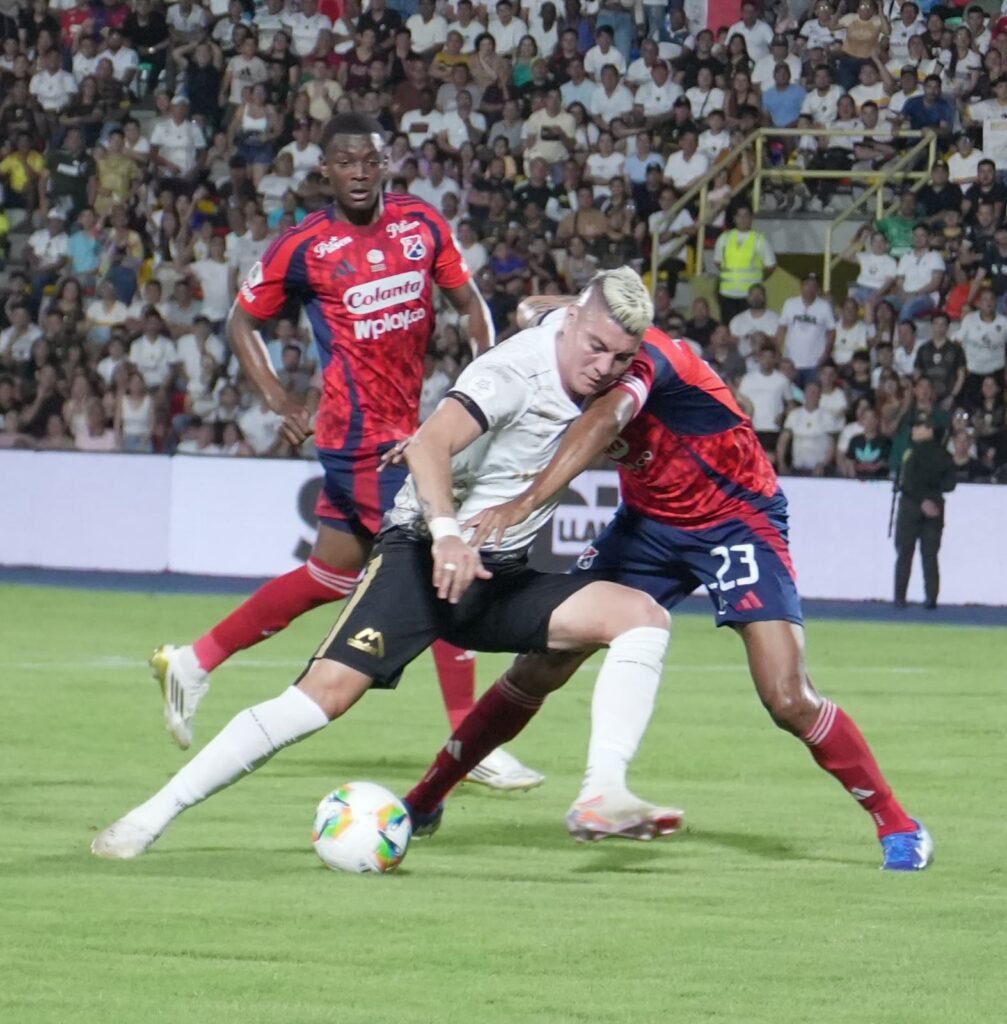Cayó ante Medellín - Diario del Sur