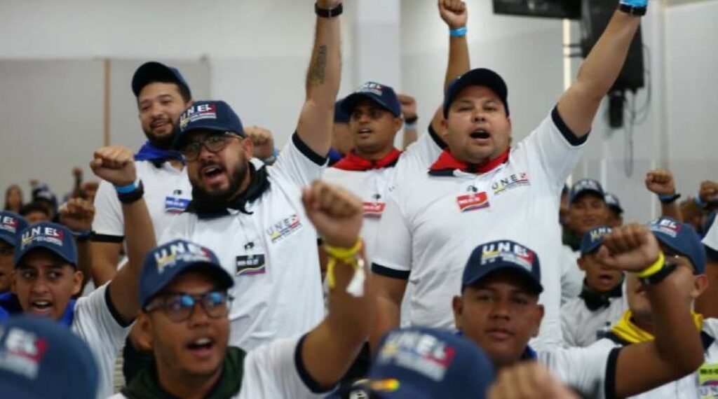 Chavistas reciben entrenamiento básico de resistencia revolucionaria ante amenazas de EE.UU.