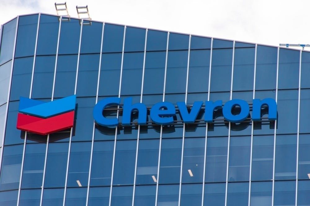 Chevron entregaría porcentaje de su producción petrolera al régimen de Maduro como parte del acuerdo, según Bloomberg