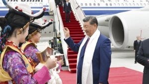 China impulsa la «unidad étnica» en una visita excepcional de Xi Jimping al Tíbet | elperiodico.com
