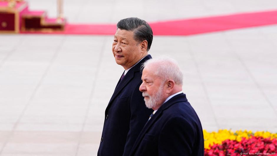 China y Brasil pueden dar ejemplo de "autosuficiencia" – DW – 12/08/2025