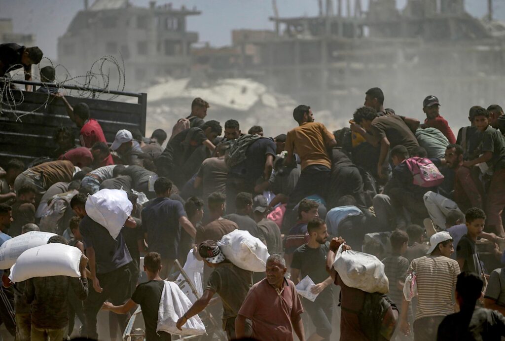 Cifra de niños muertos por desnutrición en Gaza se elevó a 100