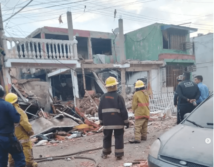 Cinco heridos deja explosión de tubería de gas directo