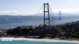 Cómo será el puente colgante más largo del mundo que unirá la isla de Sicilia con la Península Itálica