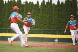 Con poco apoyo y a 3.540 km de casa, Venezuela gana a Puerto Rico en Serie Mundial de Pequeñas Ligas – AlbertoNews
