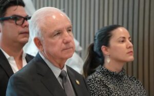Congresista estadounidense pidió a Elon Musk que eche a Nicolás Maduro de X