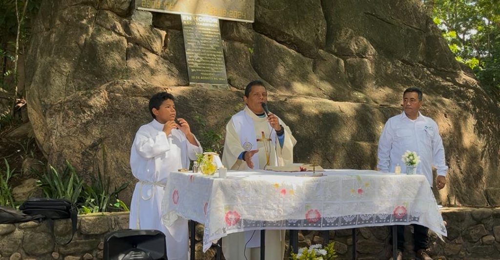 Conmemoran 61 años de la caída del Puente de Los Maestros