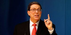 Cuba tilda de «grave peligro» el envío de más buques militares de EE.UU. al mar Caribe
