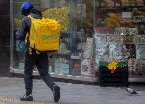 Delivery Hero pone en duda la continuidad de Glovo en España por las multas millonarias a su modelo laboral | europapress.es