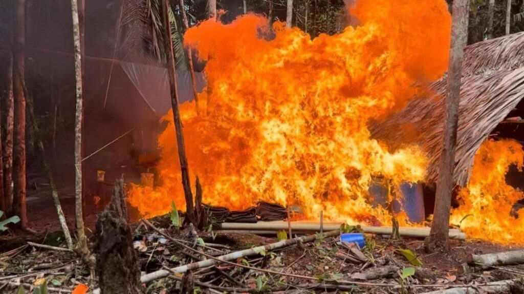 Destruido campamento de minería ilegal en Amazonas
