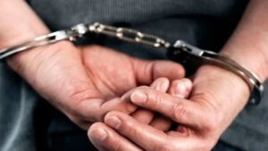 Detenido por agredir salvajemente a su madre 85 años