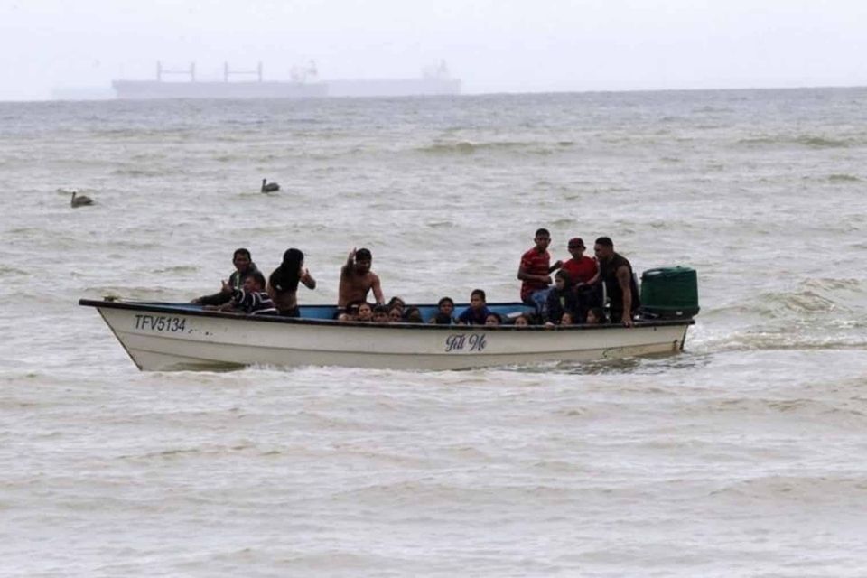 Detienen a 20 migrantes venezolanos en una embarcación en Trinidad y Tobago