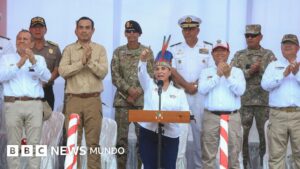 Dina Boluarte visita Santa Rosa en medio de la disputa entre Perú y Colombia por el territorio del Amazonas