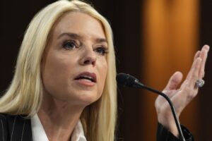 EEUU aumenta recompensa por captura de Maduro: «No escapará de la justicia»