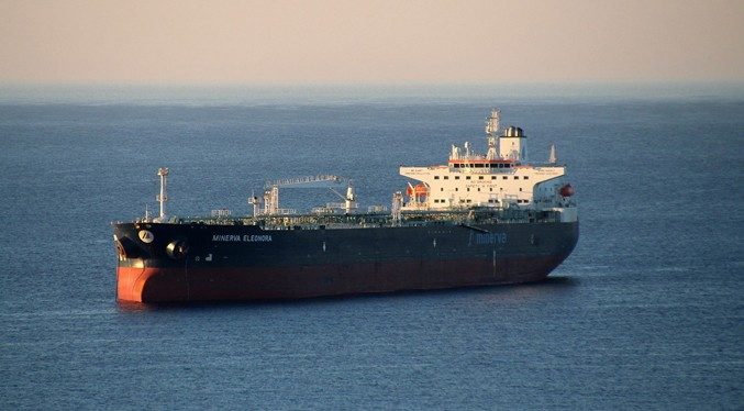 EEUU recibe dos buques de crudo venezolano
