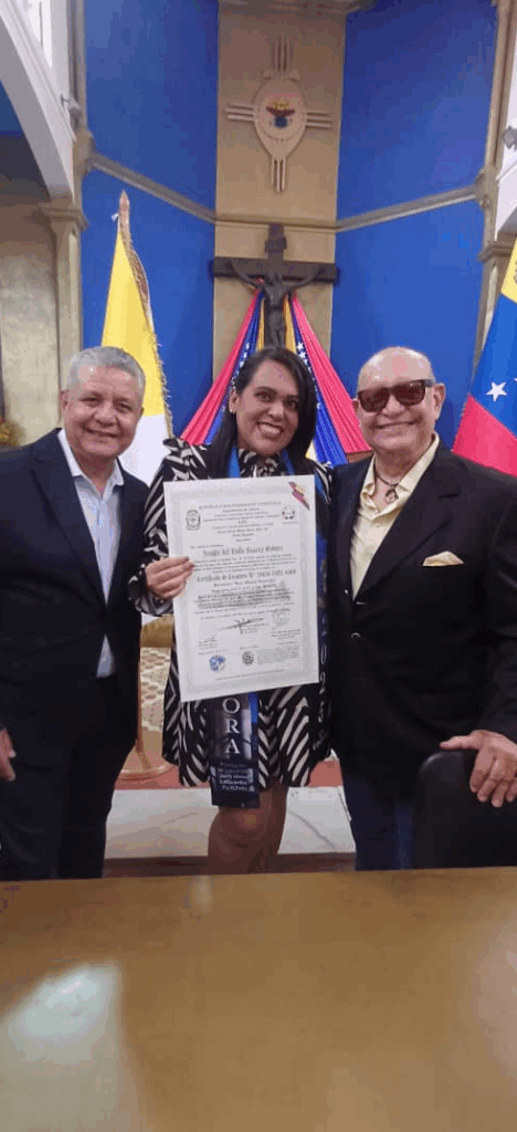 Egresa primera promoción de locutores de la ELAC